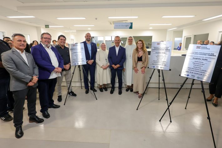 Jorginho Mello entrega obras de ampliação do Hospital Marieta