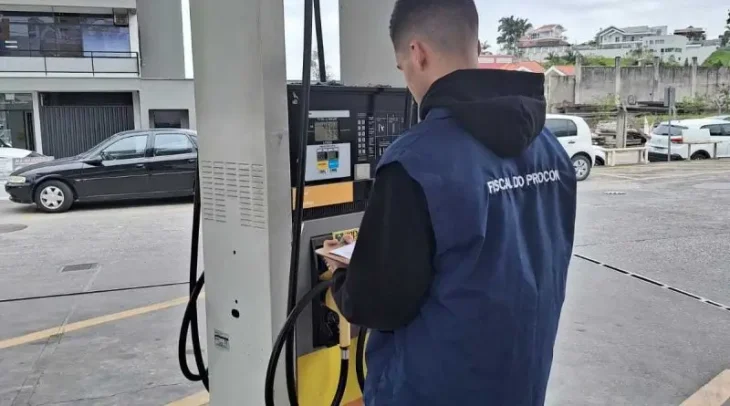 Pesquisa comprova variação de quase 10% no valor do combustível