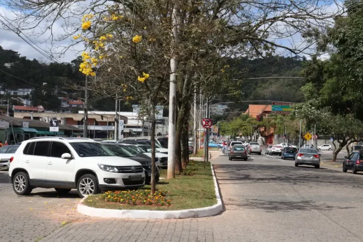 Trânsito de Blumenau sofre alterações durante Oktoberfest 2024