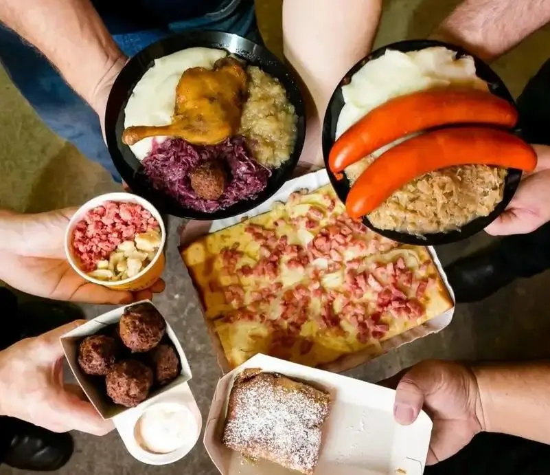 Conheça receitas de comidas para transformar momentos na Oktoberfest