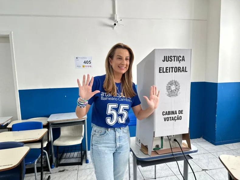 Juliana Pavan é eleita a primeira prefeita de Balneário Camboriú