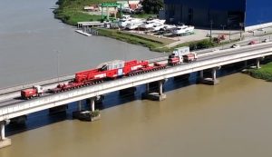 Carga superdimensionada: transporte vai impactar trânsito das BRs 470 e 101