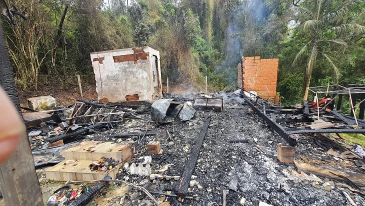 Bombeiro de SC perde tudo em incêndio e amigos fazem campanha solidária