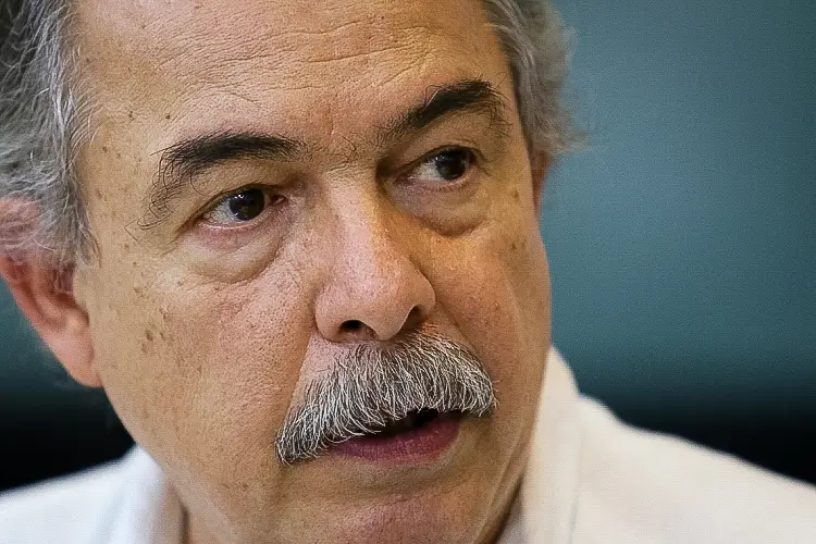 “Podemos cortar gastos sem comprometer o crescimento” afirma presidente do BNDES