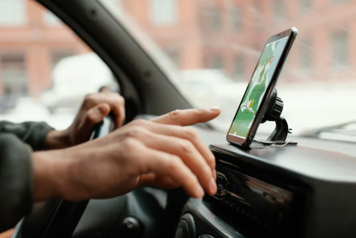 Renda extra na Oktober? Aplicativo de mobilidade é uma opção