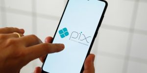 Pix nasceu para acelerar pagamentos e transformou a rotina dos brasileiros