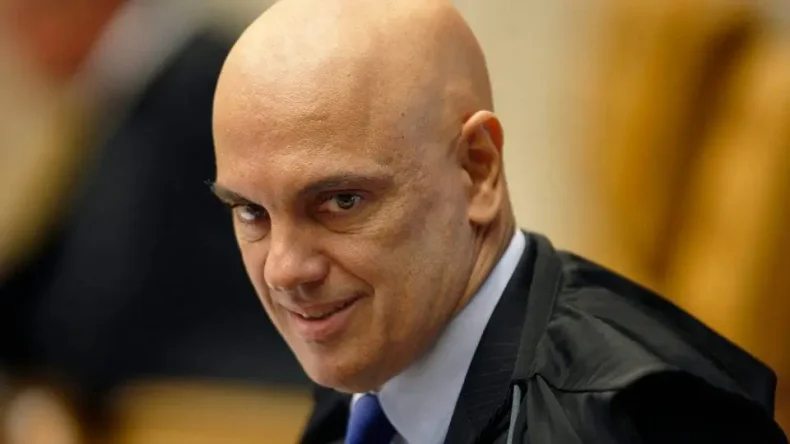 Encontro de Moraes com ex-presidente do BRB em mansão de banqueiro levanta questionamentos