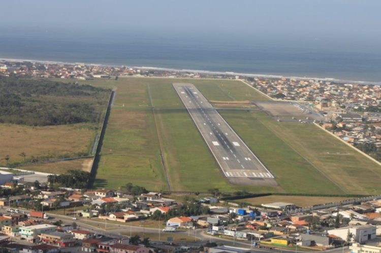 Segunda pista do Aeroporto de Navegantes volta ao debate nacional