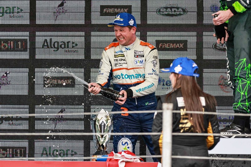 Catarinense Cristian Mohr conquista 2º lugar na Sprint Challenge da Porsche Cup
