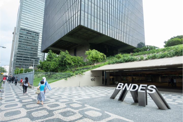 BNDES lança serviço que agiliza crédito a micro e pequenas empresas