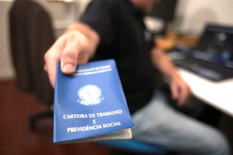 SC abre mais de 8 mil vagas de emprego; veja como se candidatar