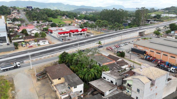 DNIT entrega 13º viaduto e mais um trecho de duplicação da BR-470