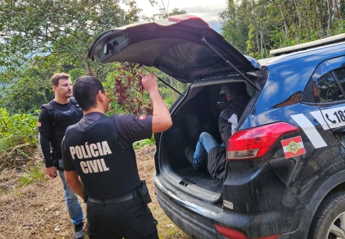 Polícia Civil cumpre mais de 60 mandados em cidades catarinenses e no Pará