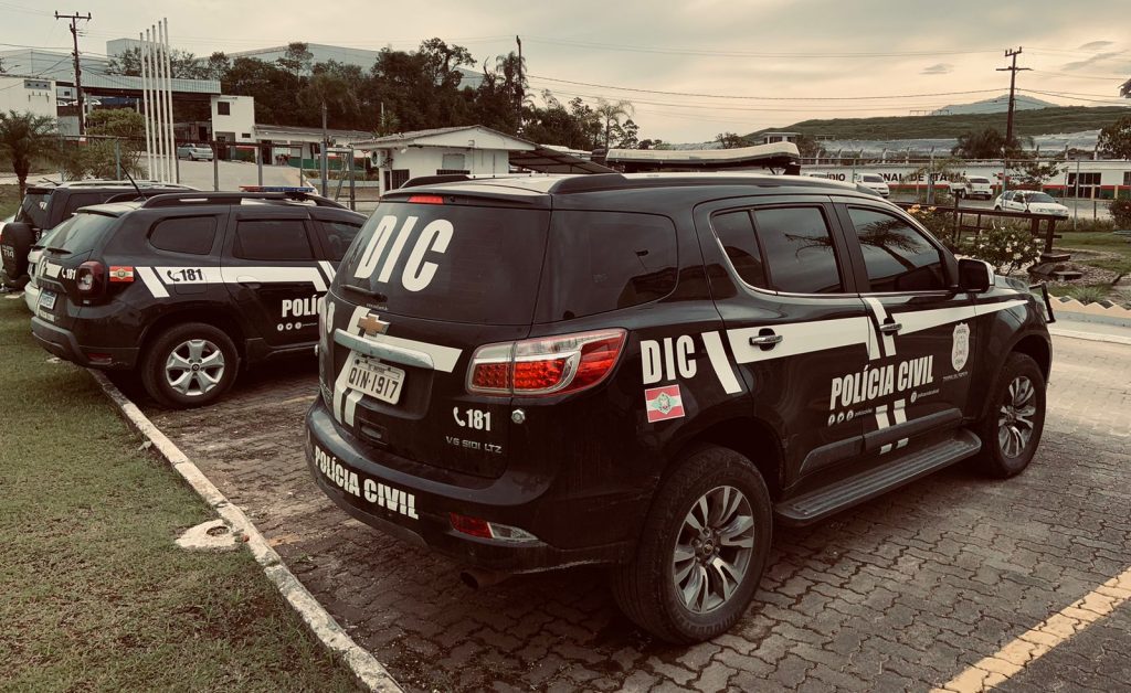 Polícia Civil cumpre mandados em presídios e apreende drogas