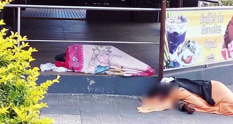 Briga entre homens em situação de rua termina com morte a pauladas