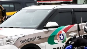 Homem é ferido a machadadas após briga por celular
