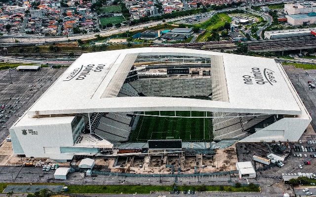 Corinthians e Cruzeiro decidem vaga na final da Copa do Brasil