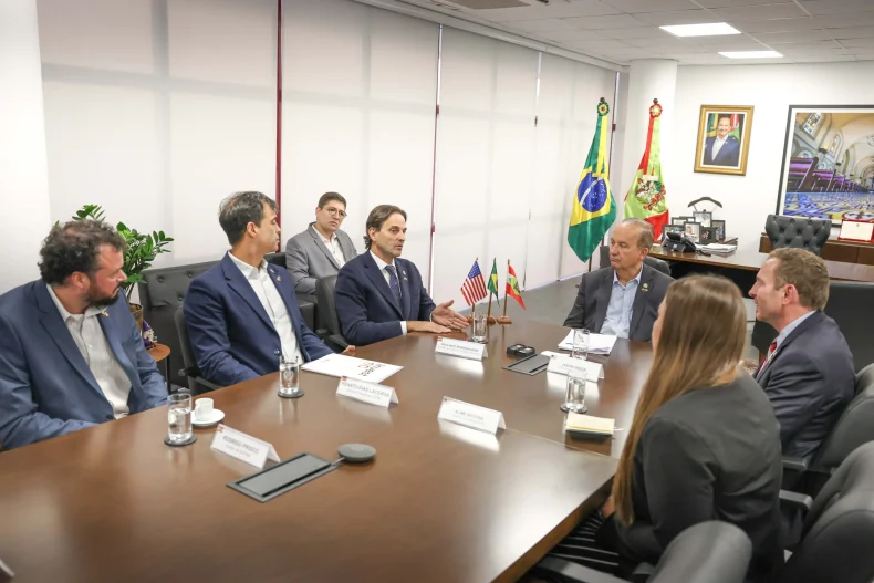 Governador Jorginho Mello recebe cônsul americano