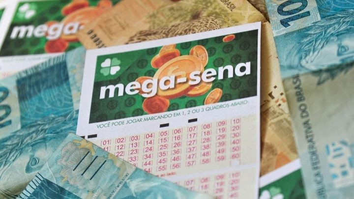 Oito apostadores de SC faturam bolada ao acertarem quina da Mega