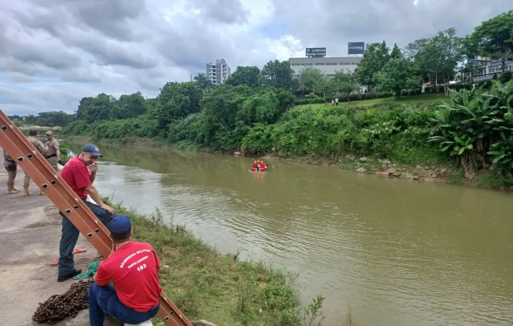 Corpo é encontrado no rio Itajaí-Mirim em Brusque