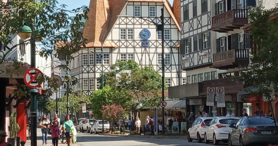 Cantata de Natal altera o trânsito no Centro de Blumenau