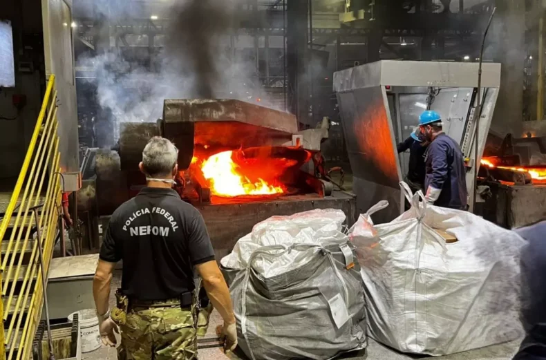 Polícia Federal incinera 2,5 toneladas de cocaína em Joinville