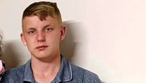Garoto de 14 anos morre atropelado por trator em SC