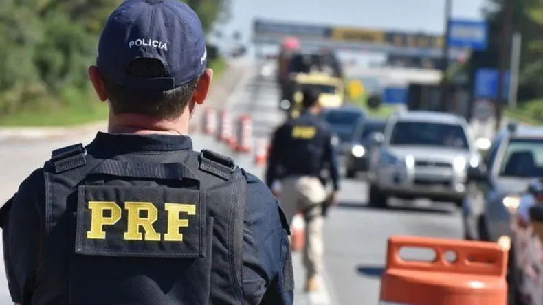 Vai viajar? PRF inicia fiscalização e restrições nas rodovias de SC