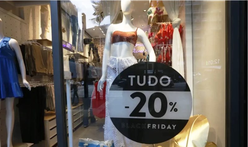 Com promoções atrativas, Black Friday movimenta a economia em SC