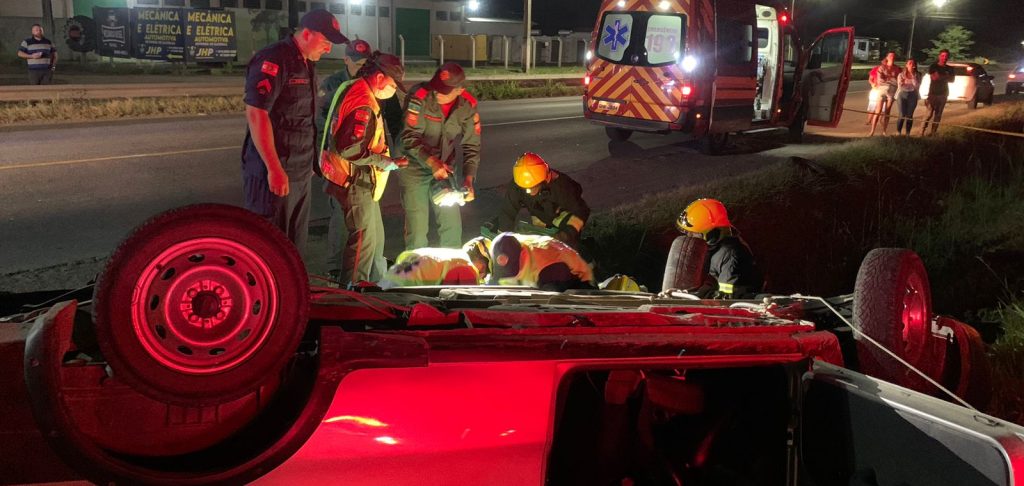Mulher morre em acidente na BR-470 em Rio do Sul