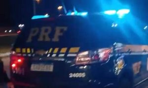 Temporal alaga pistas e bloqueia BR-470 em Blumenau