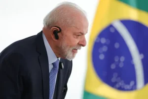 Lula cobra união dos poderes para frear feminicídios no país