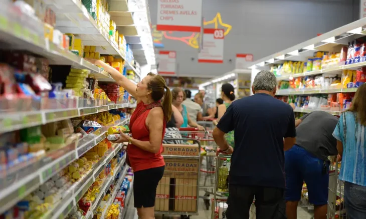 Cesta básica em Brusque apresenta queda em janeiro