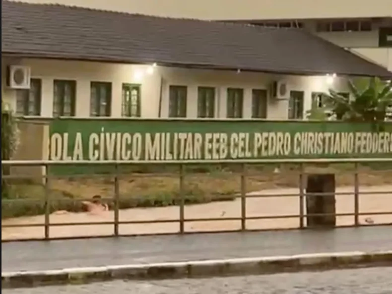 Vídeo: adolescente é levado pela correnteza e desaparece em rio de Blumenau