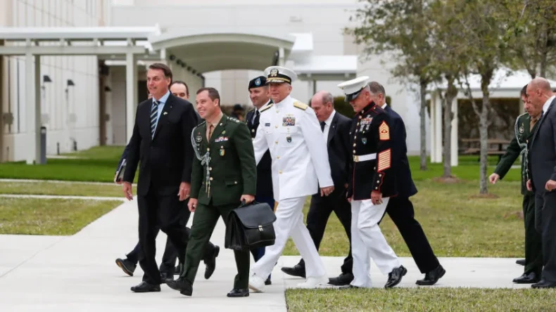 PGR denuncia Bolsonaro por tentativa de golpe de Estado