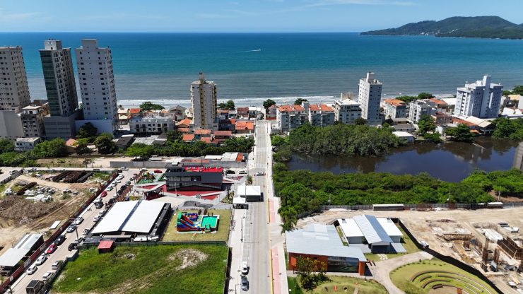 Jorginho Mello entrega obra de recuperação em Porto Belo