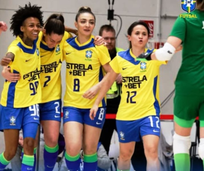 Seleção brasileira de Futsal Feminino treina em SC  para a Copa América