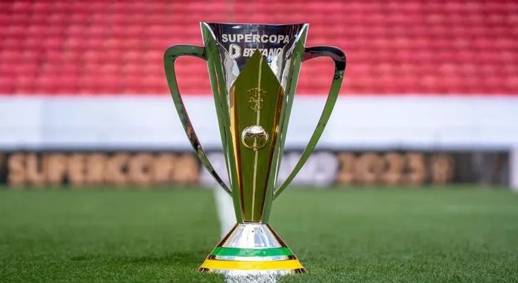 Flamengo e Corinthians disputam a Supercopa Rei 2026 neste domingo