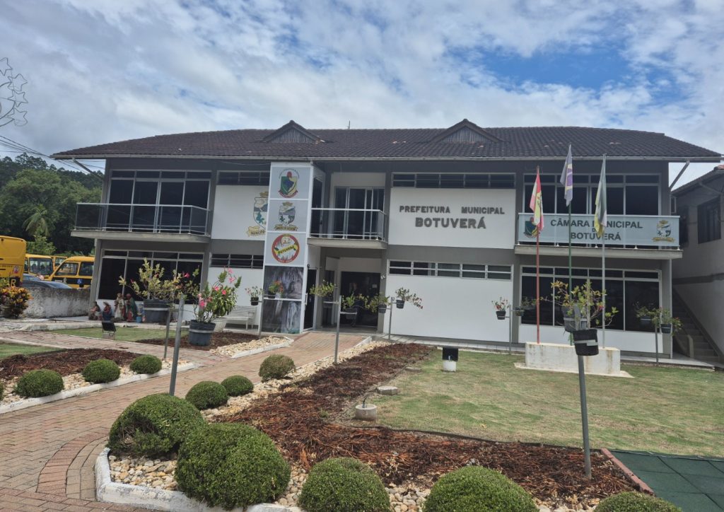 Encerram hoje as inscrições na seleção para pedagogo em Botuverá