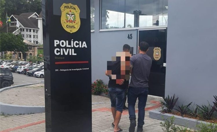 Membro do Comando Vermelho é preso em Brusque