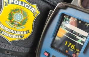 Carro é flagrado a 176 Km/h em rodovia movimentada de SC
