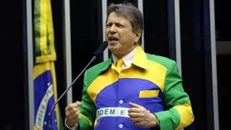 Bolsonaristas querem avançar proposta de redução de inelegibilidade no Congresso