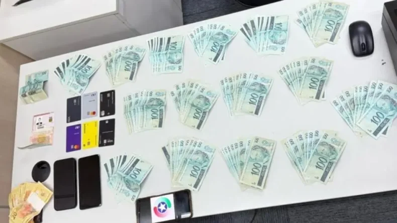 Polícia prende homem com R$ 15 mil em dinheiro falso, em Brusque