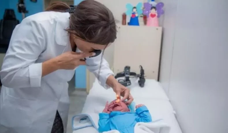 Teste do Olhinho se torna obrigatório na rede de saúde de SC