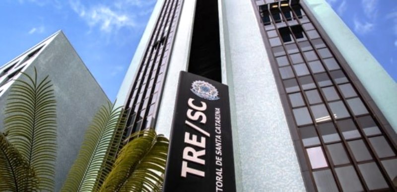 Cerca de 200 mil eleitores podem ter os títulos cancelados em SC