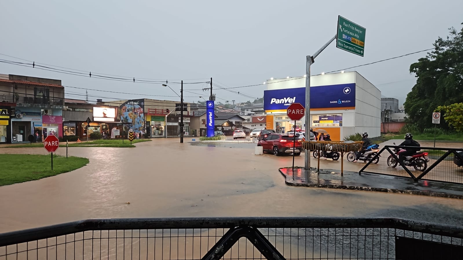 Moradores de Blumenau podem sacar FGTS após chuvas de fevereiro