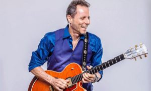 Tony Bellotto, dos Titãs, anuncia que está com câncer no pâncreas