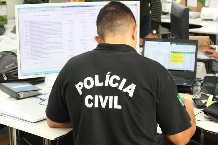 Policial é condenado por vender dados sigilosos a empresa em SC