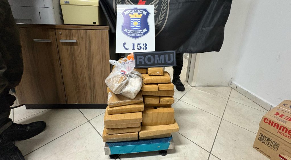 Traficante é preso com 45 quilos de maconha em Balneário Camboriú