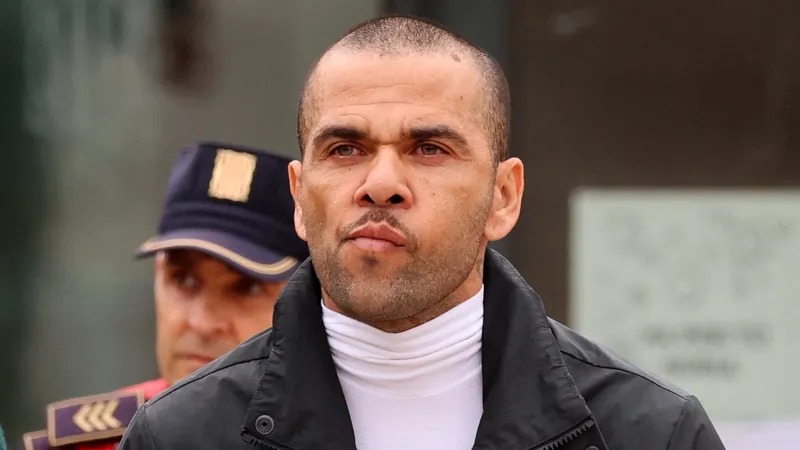 Justiça espanhola absolve Daniel Alves de acusação de estupro